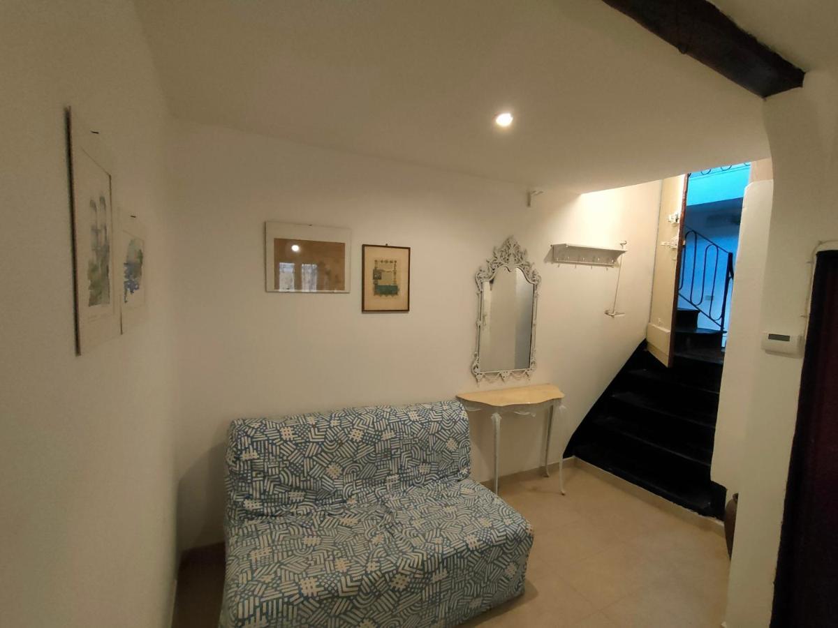 La Graziosa Del Carmine Apartment Genoa Bagian luar foto